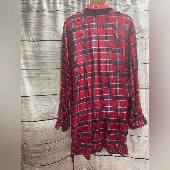 Maternity Plaid blouse/top - Picture 3 of 10